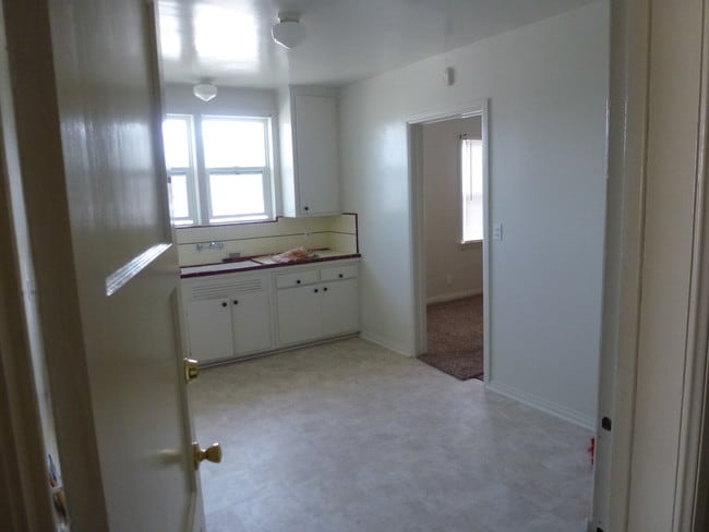 Photo - 1437 Lucile Ave Unit 4