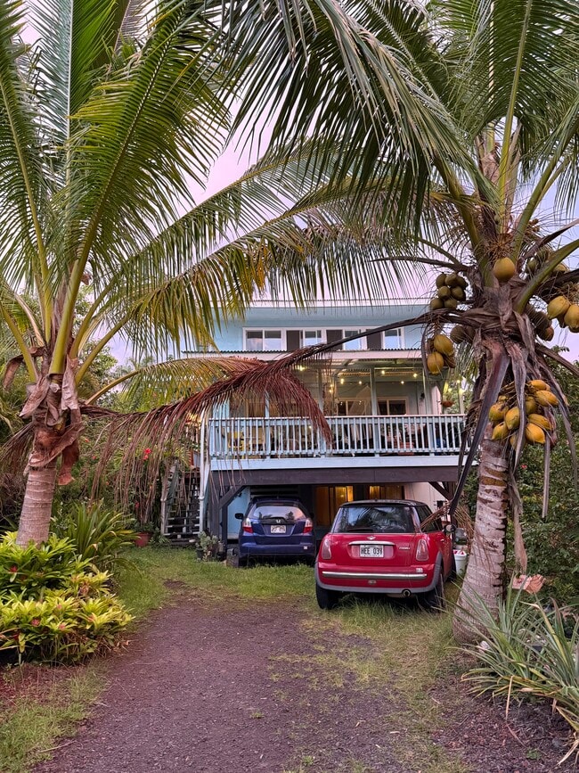 Private, gated yard. - 12-124 W Moanauli Loop