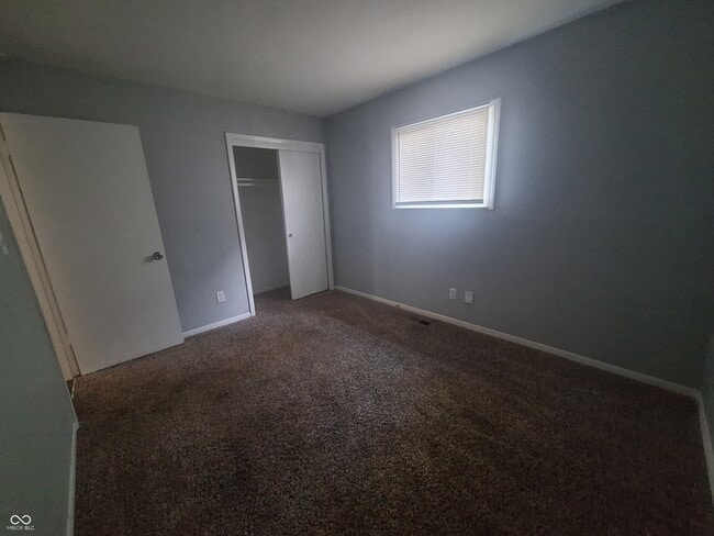 Photo - 2410 N Dearborn St