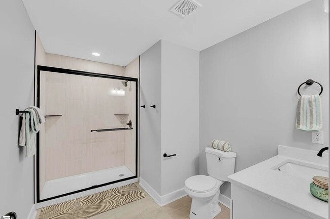 Building Photo - A 4-bedroom GEM!! Rental