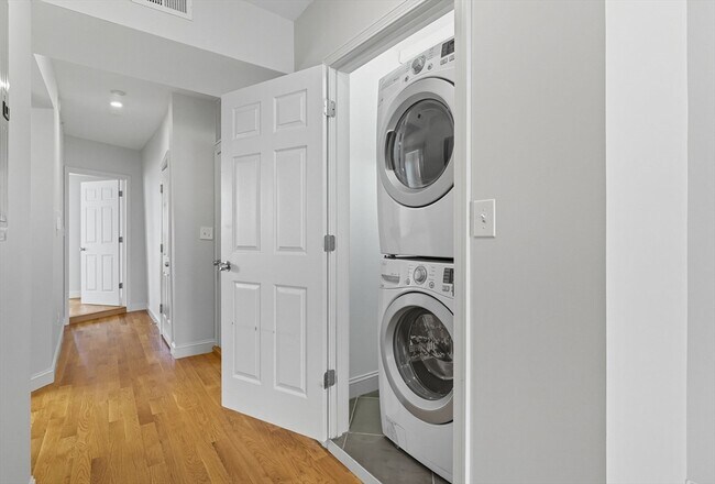 230 Saratoga St Unit 3