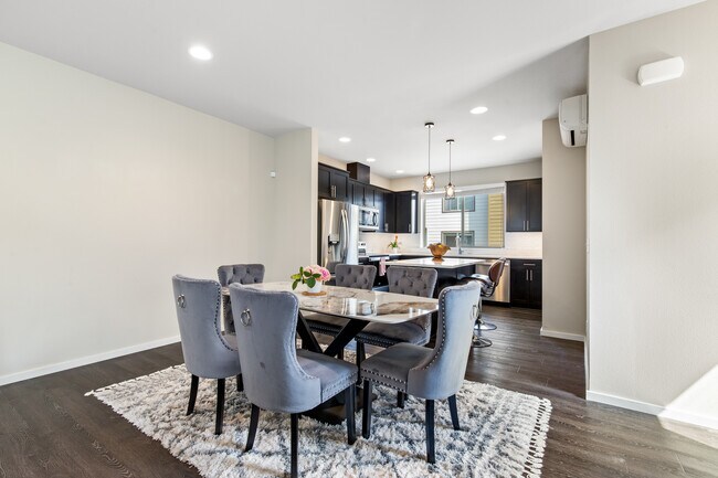 Photo - 9834-9811 11th Ave SW