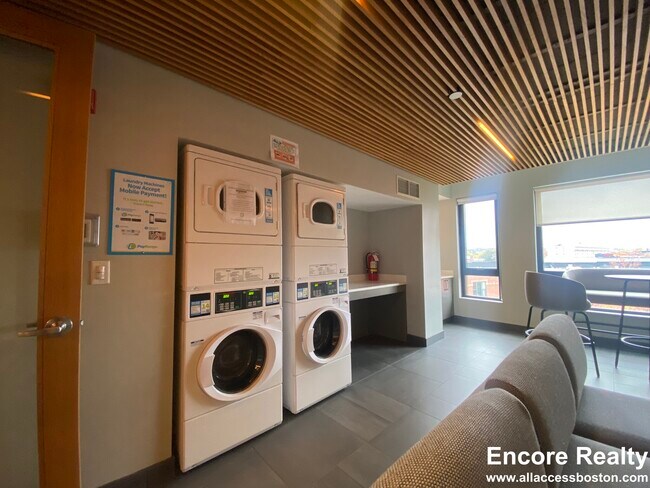 Photo - 150 Camden St Unidad 308