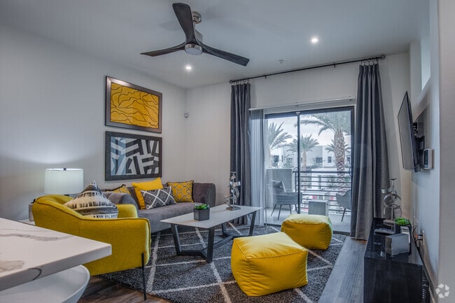 1 BR, 1 BA - 836 SF; A