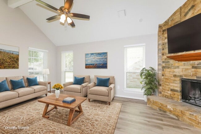 Photo - 17003 Spruce Run Dr