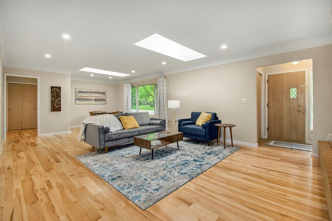 Photo - 1525 Arborview Blvd