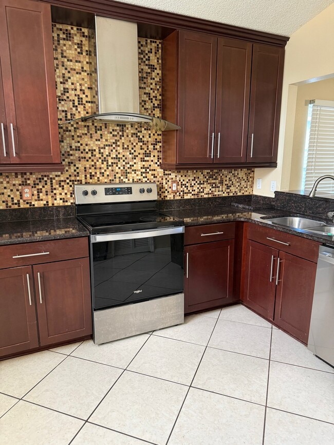 Photo - 2656 Newbolt Dr
