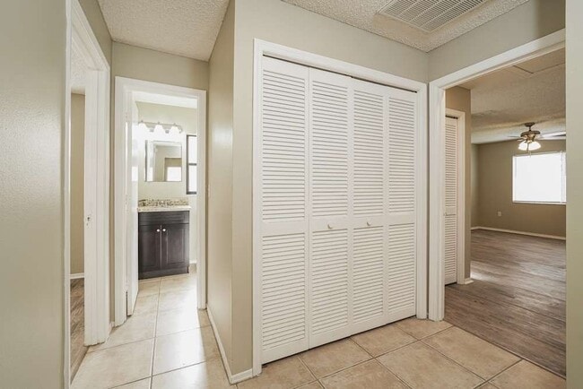 Photo - 1448 Marigold Dr