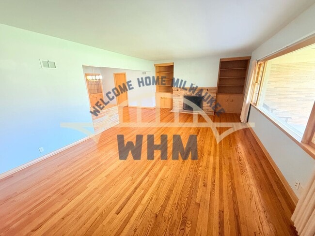 Photo - 8575 N Hawthorne Rd