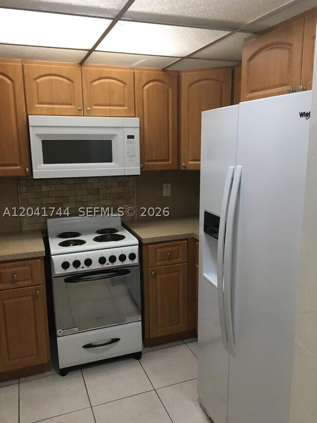 Photo - 6930 Miami Gardens Dr Unit 1-209