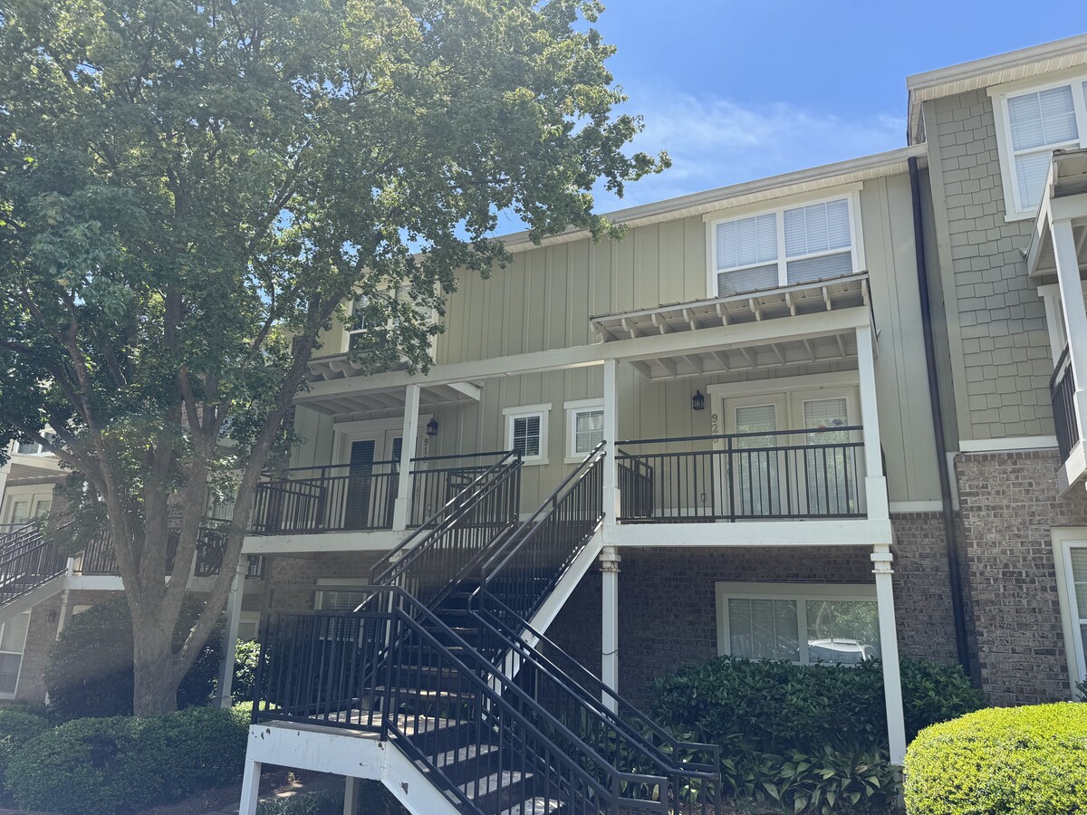 Photo - 490 Barnett Shoals Rd Unit 919