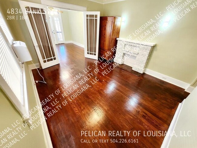 Photo - 4834 Bank St-