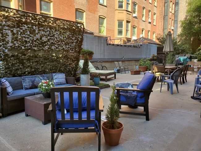 Photo - 235 W 22nd St Unit Ev2Y