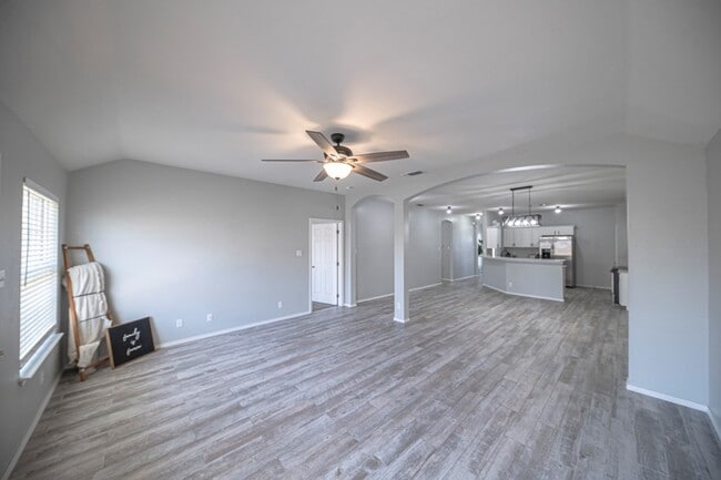 Plano de planta de concepto abierto - 2207 Medford Ct