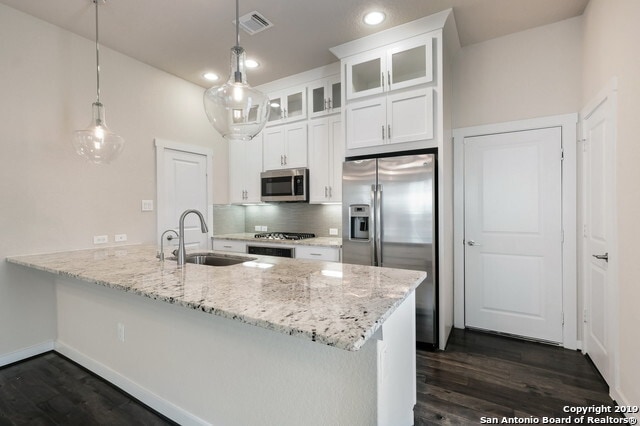 Kitchen - 3839 Harry Wurzbach Rd