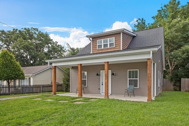 Photo - 530 Raymond St