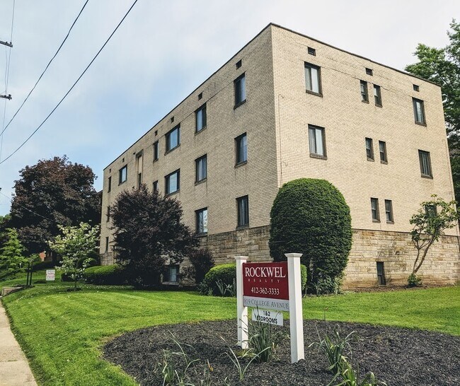 Photo - 819 College Avenue
