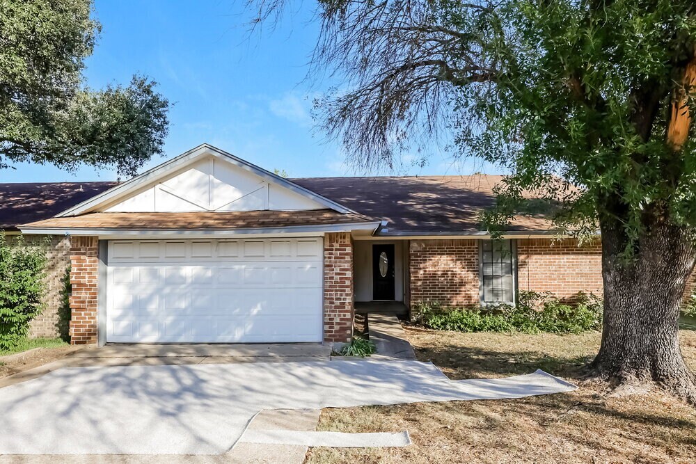 Photo - 2854 Southpark Ln