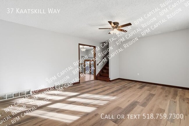Photo - 37 Kaatskill Way