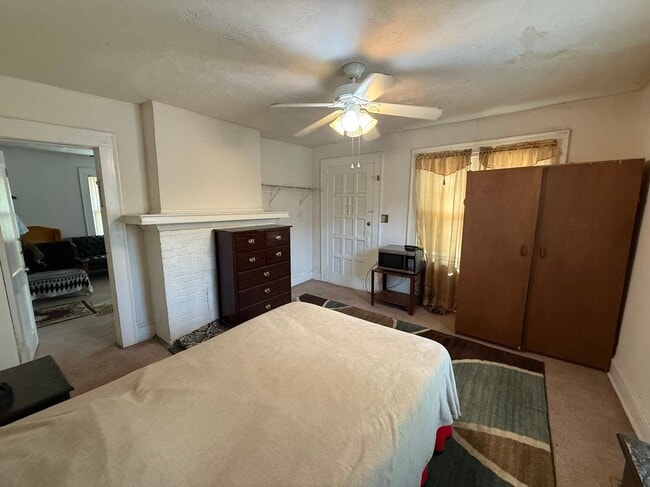 Photo - 2340 Newnan St