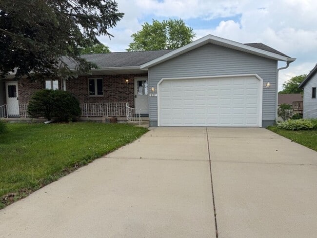 657/659 Wood Violet Lane - 657/659 Wood Violet Lane Unit 657