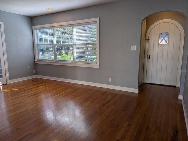 Photo - 145 29th Ave N