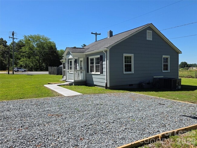 Photo - 1318 Baucom Rd