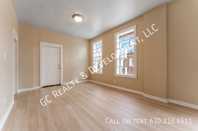 Photo - 3328 W Chicago Ave Unit 2R