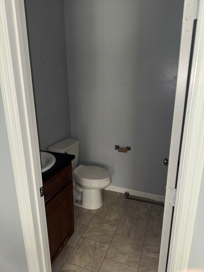 Photo - 6016 W Desoto St