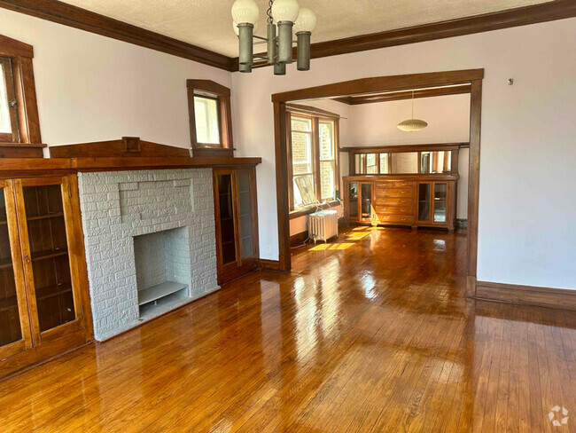 Building Photo - 1100 N Spaulding Ave Unit 2 Rental