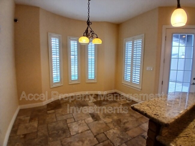 Photo - 2423 W Hampton Ave