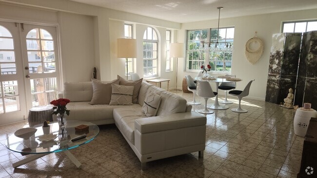 Building Photo - 3475 S Ocean Blvd Unit 101 Rental