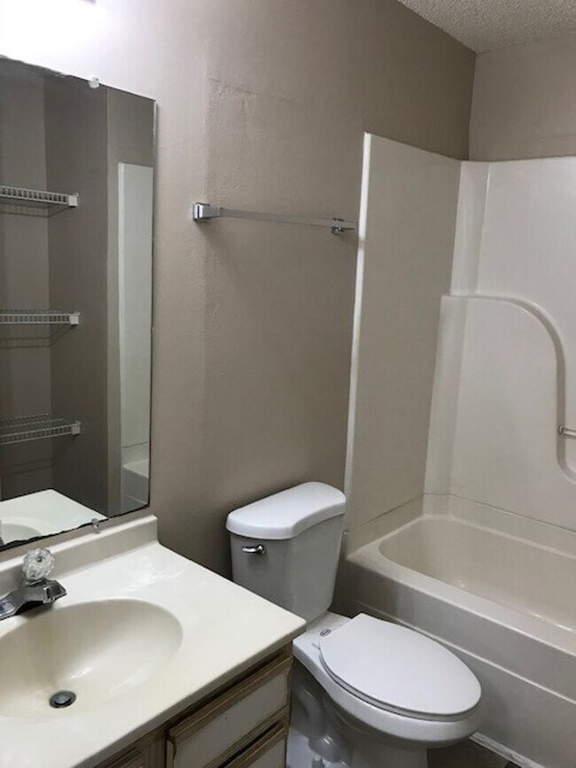 Carriage House Apartments Paragould, AR