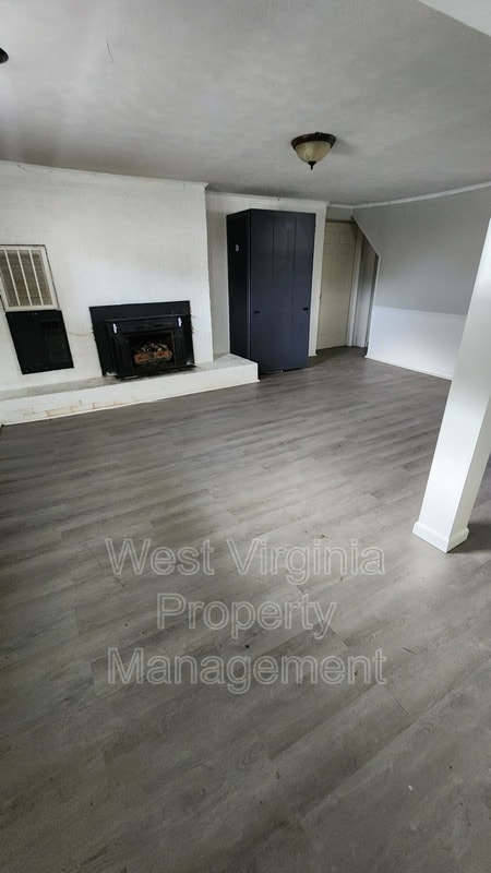 Photo - 132 S Hill St