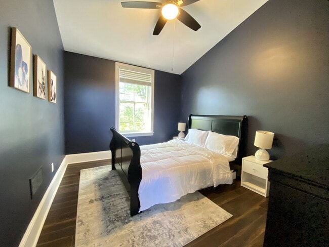 Photo - 712 N West St Unidad 1