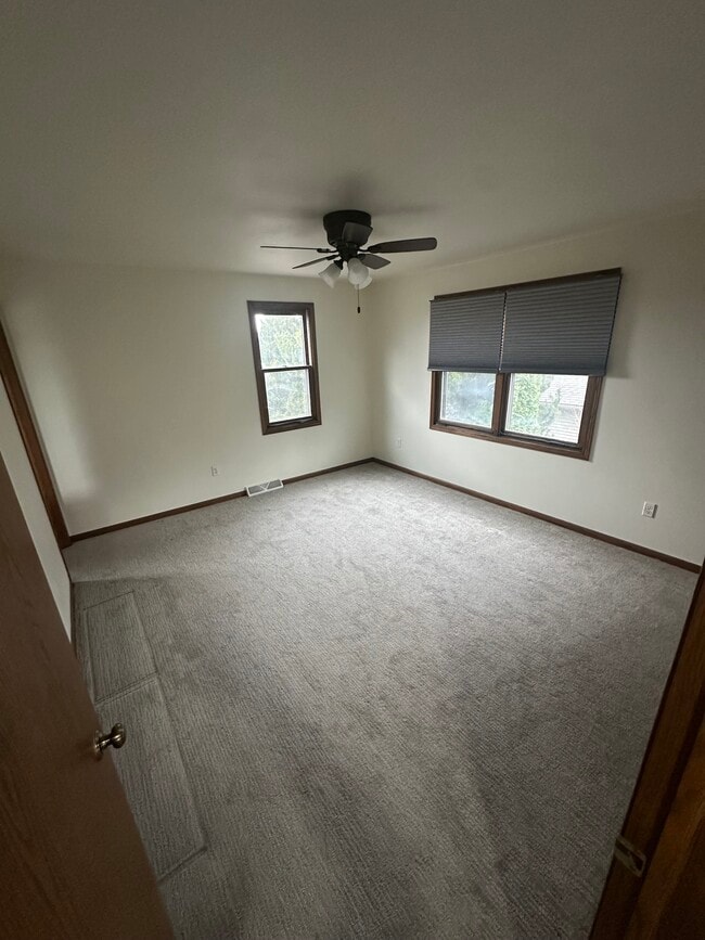 Photo - S86W18930 Woods Rd Unit 32