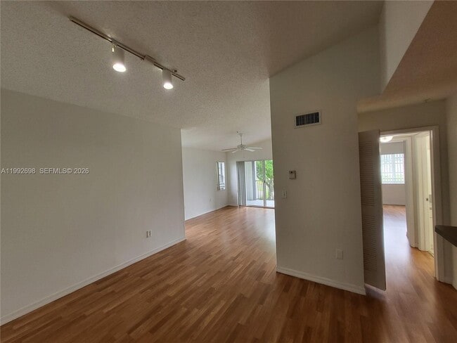 Photo - 4500 NW 107th Ave Unit 201-9