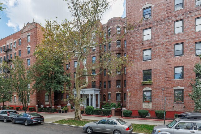 Alternate view - Lefferts House