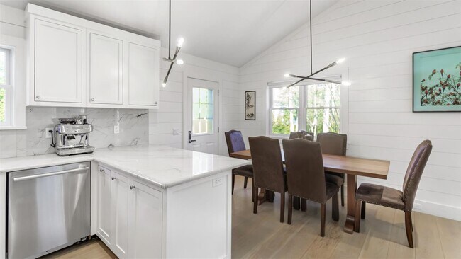 Photo - 66 Crystal Dr