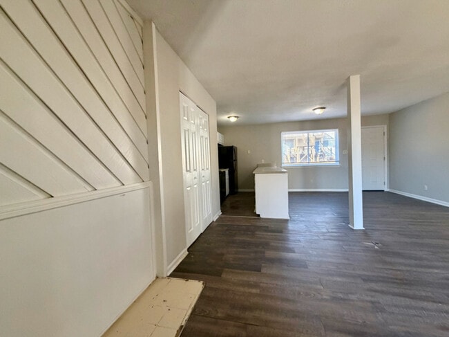 Photo - 1418 Riverview Rd