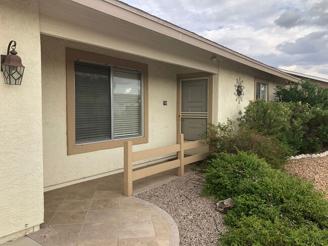 Building Photo - Perfect vacation home just waiting for you in Leisure World, a 45+ Active Adult Resort Community....