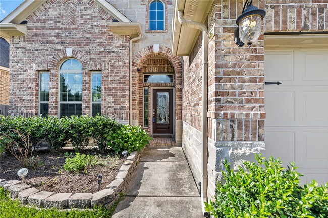 Photo - 19727 Lakeside Pointe Ct