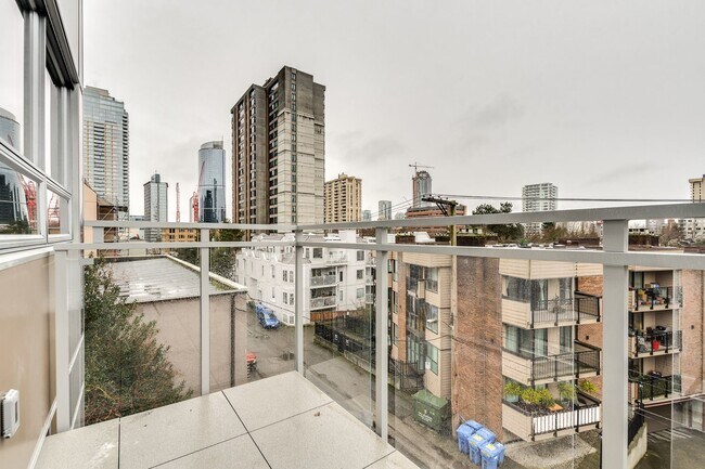 Photo - 1170 Barclay St Unit 403