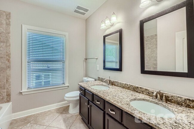 Photo - 6013 Hyde Park Drive