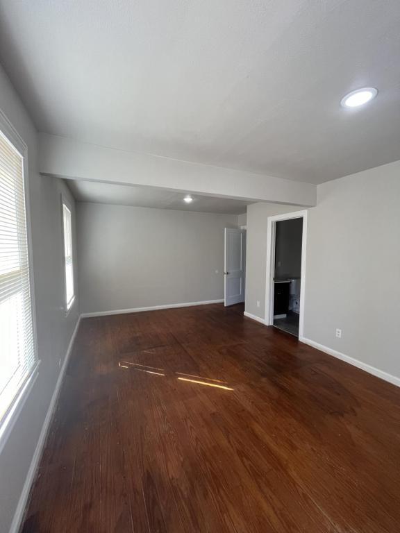 Photo - 2711 Avenue G