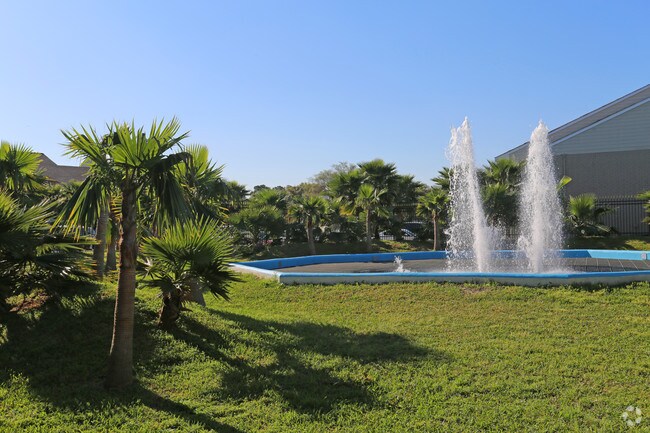 Photo - Falls of Braeswood Apartments