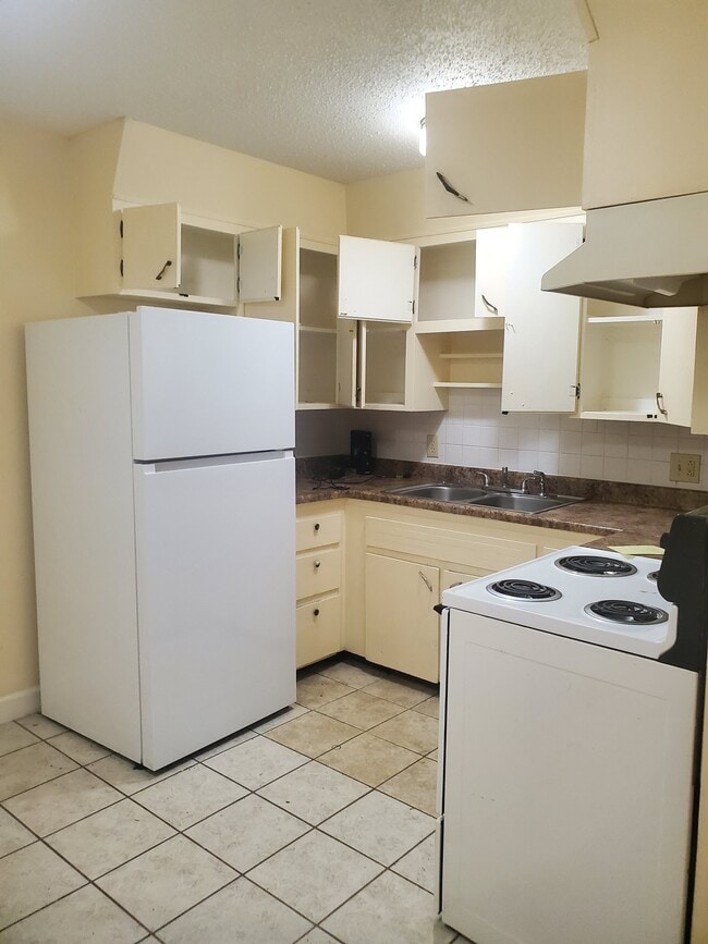 Photo - 1750 E Cherry St Unit 1722