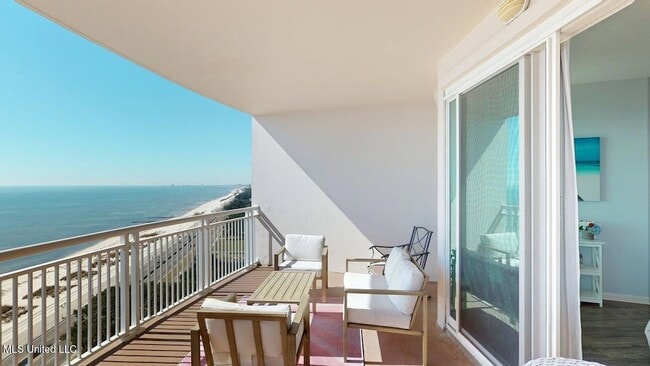 Photo - 2228 Beach Dr Unit 1305