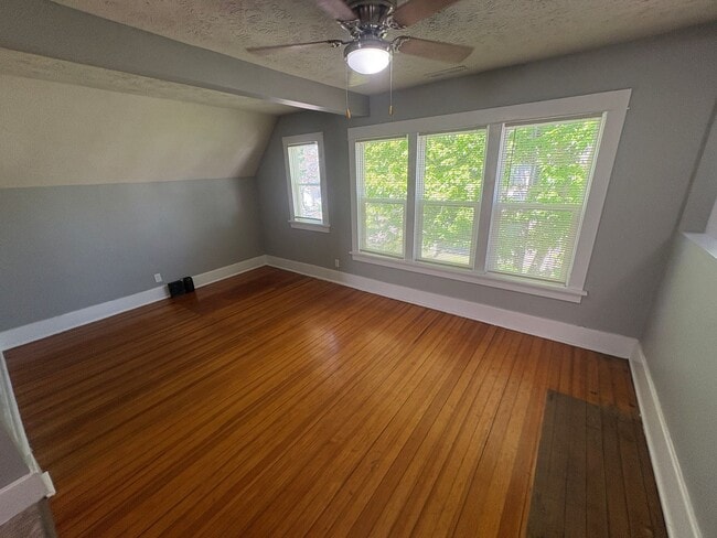 Photo - 2800 R St Unit #2