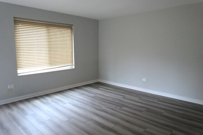 Photo - 6182 Pinewood Ct Unit 107